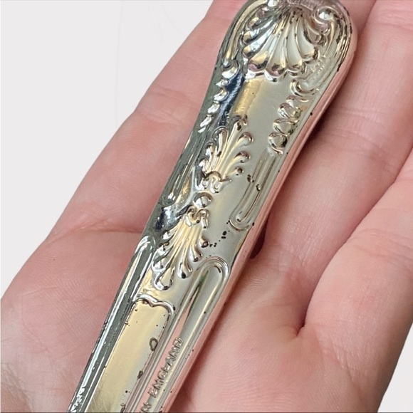 VINTAGE | Queen Anne Wedding Cake Sever and Knife - Picture 4 of 5